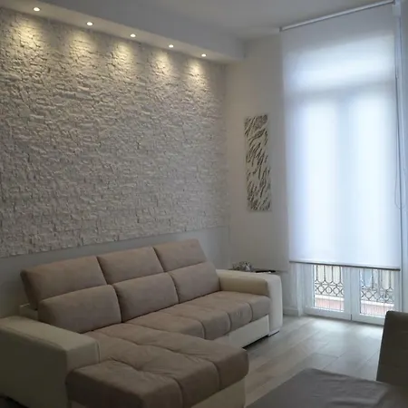 Diamond House 公寓