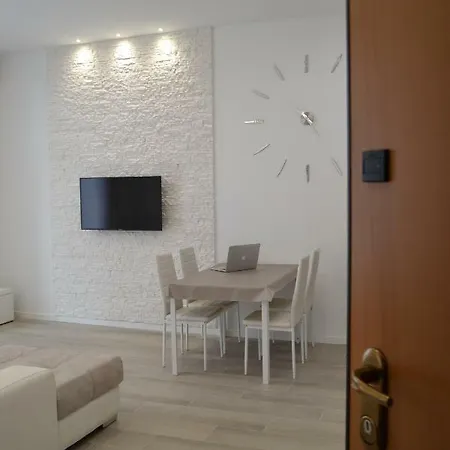 Diamond House Apartman *