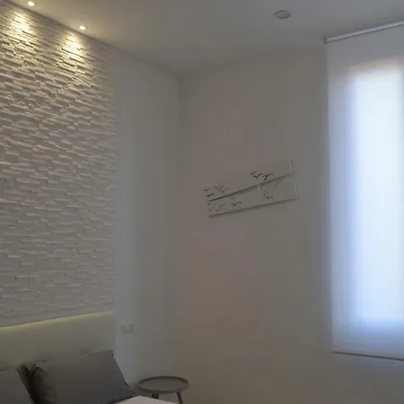 Diamond House * La Spezia