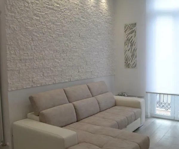 Diamond House 아파트 *