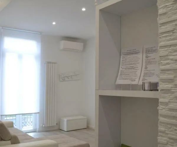 아파트 Diamond House *