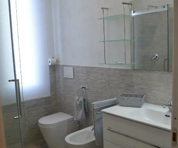 Diamond House 아파트 *